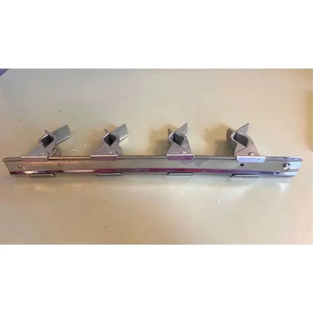 Vintage Metal‎ Clasp Candle Holder with Candles